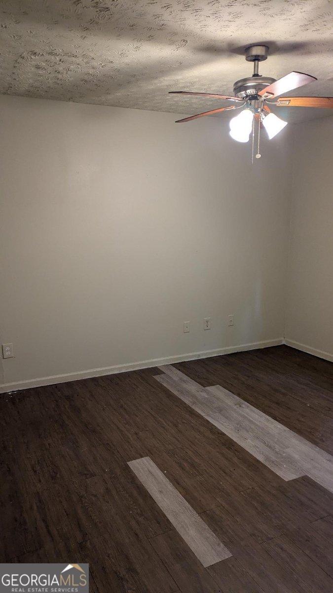 1009 Autumn Crest Court Stone Mountain - 16