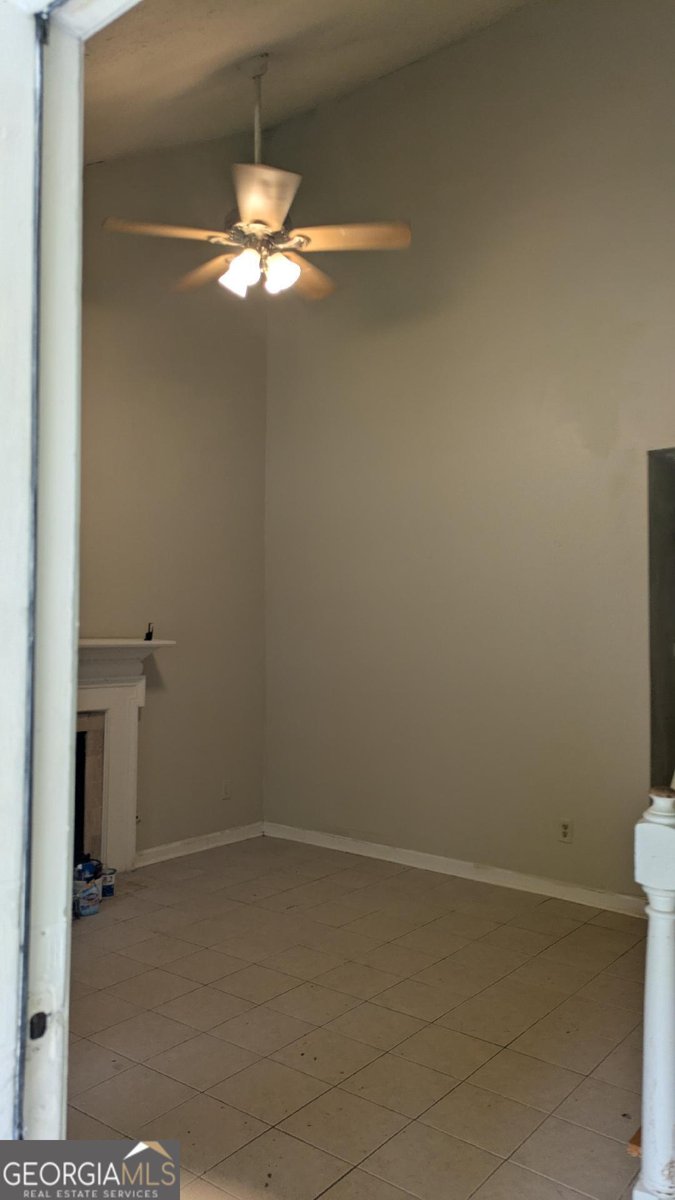 1009 Autumn Crest Court Stone Mountain - 7