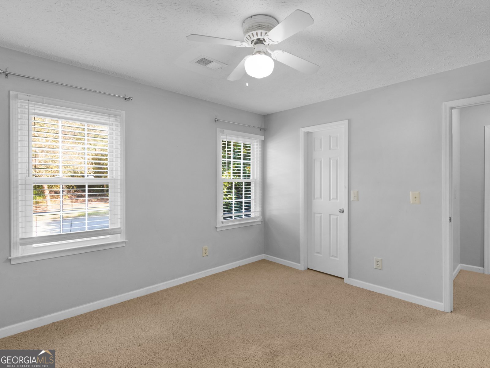 586 Clubland Circle Conyers - 12