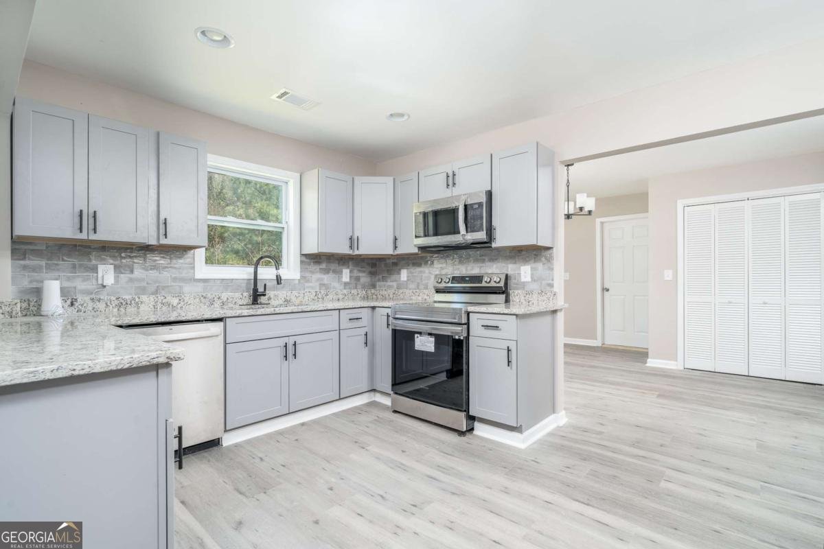 665 Eugenia Place Atlanta - 13