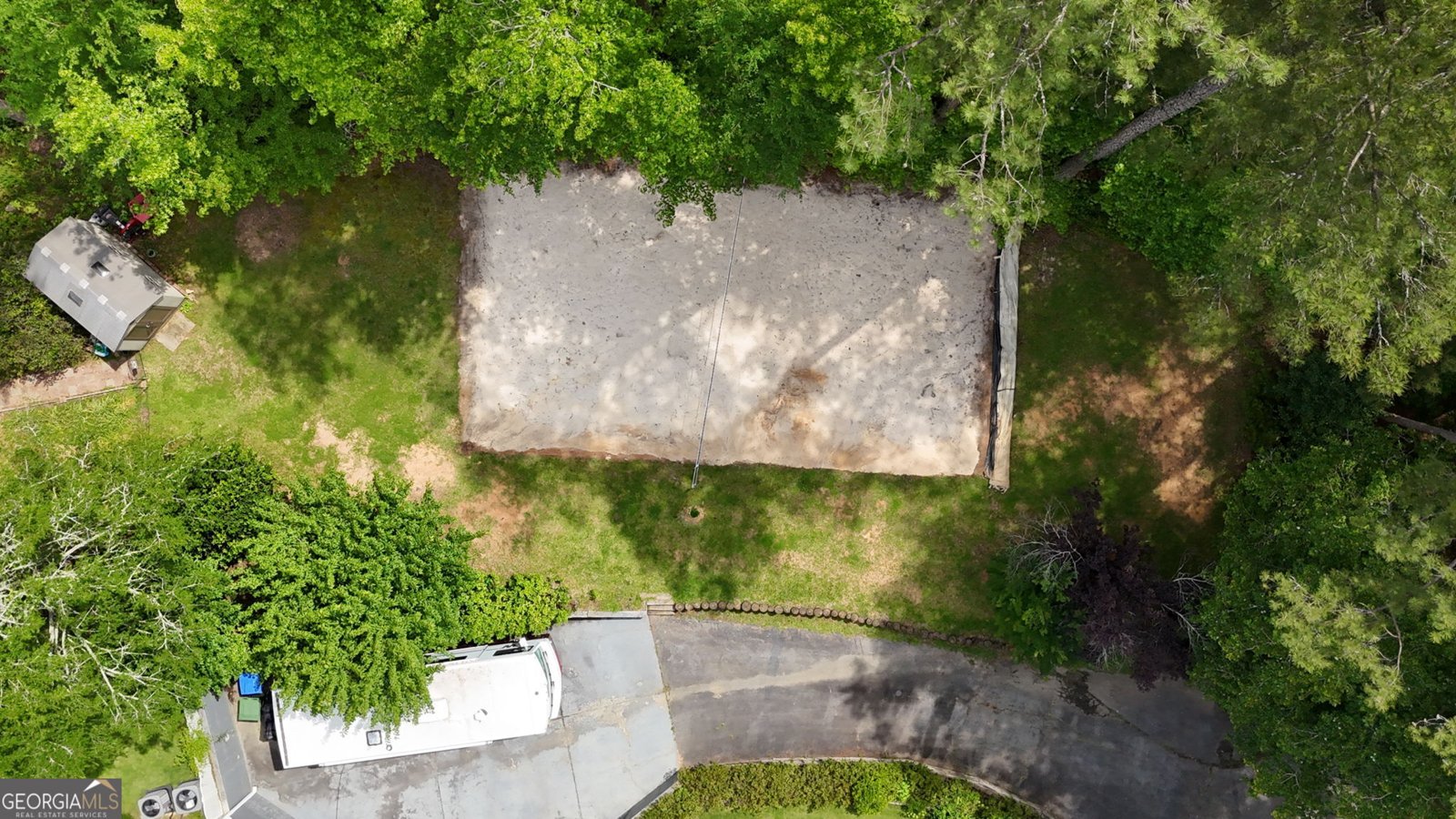 625 West Lake Drive Oxford - 48