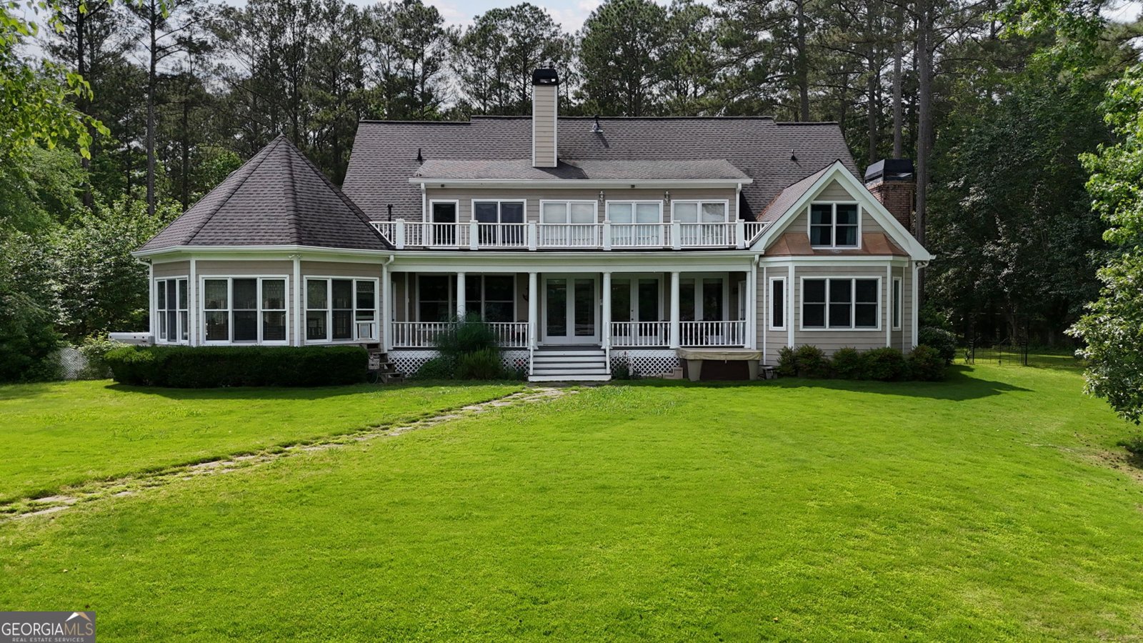 625 West Lake Drive Oxford - 55