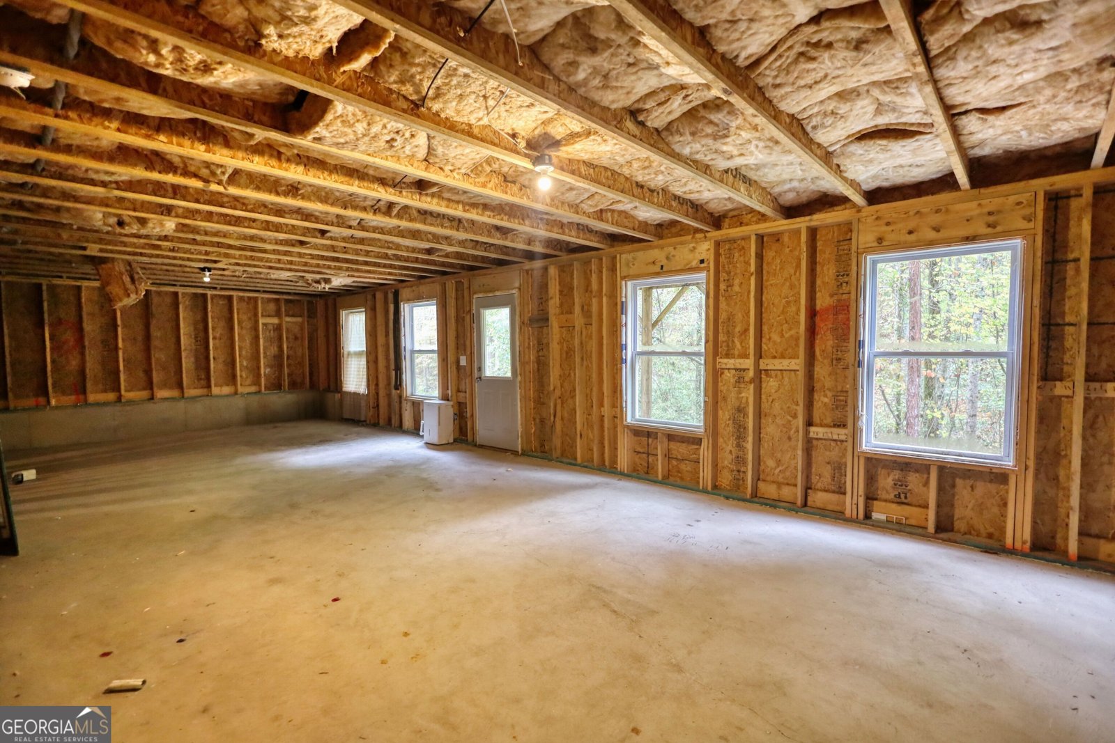 6571 Bluffview Drive Douglasville - 25