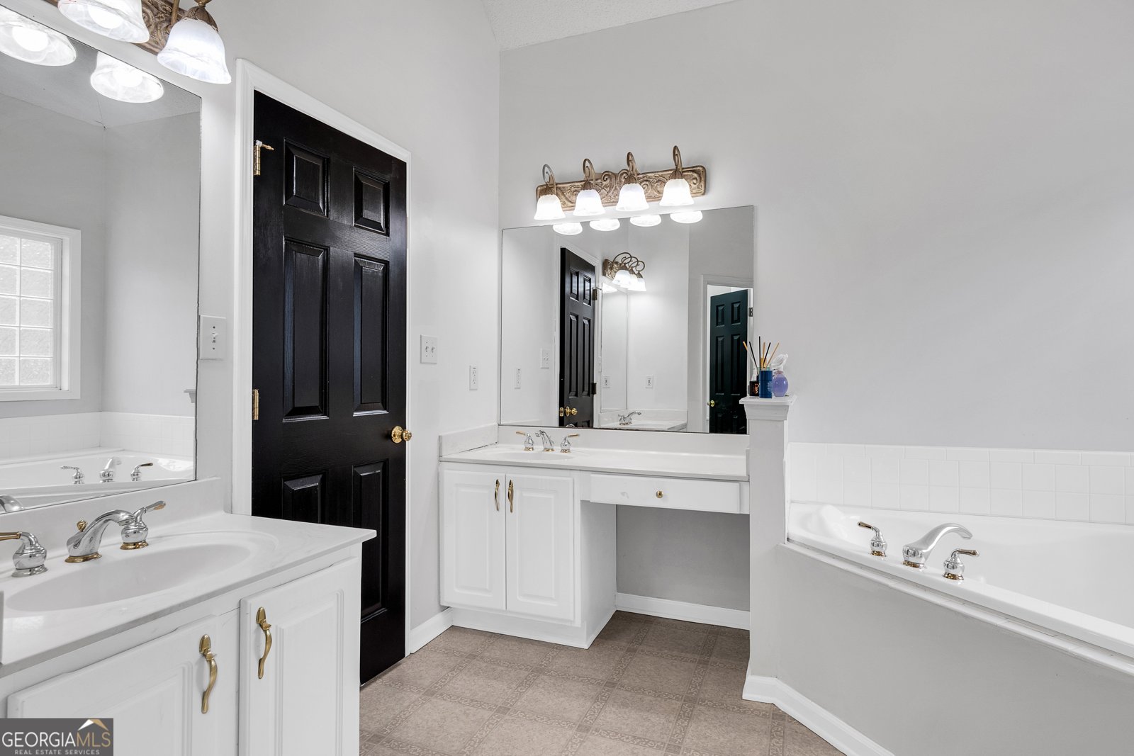 400 Kyle Court Fayetteville - 28