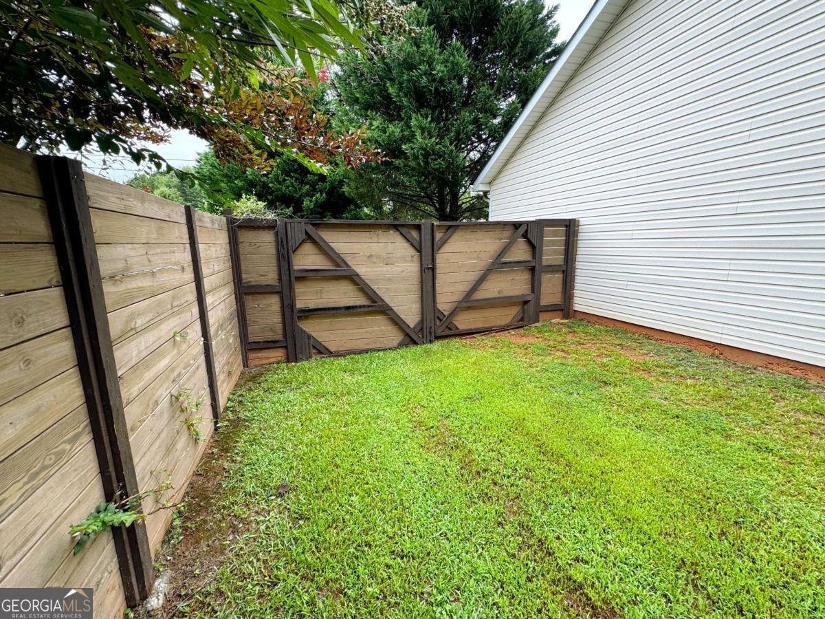 73 Canterbury Drive Grantville - 30