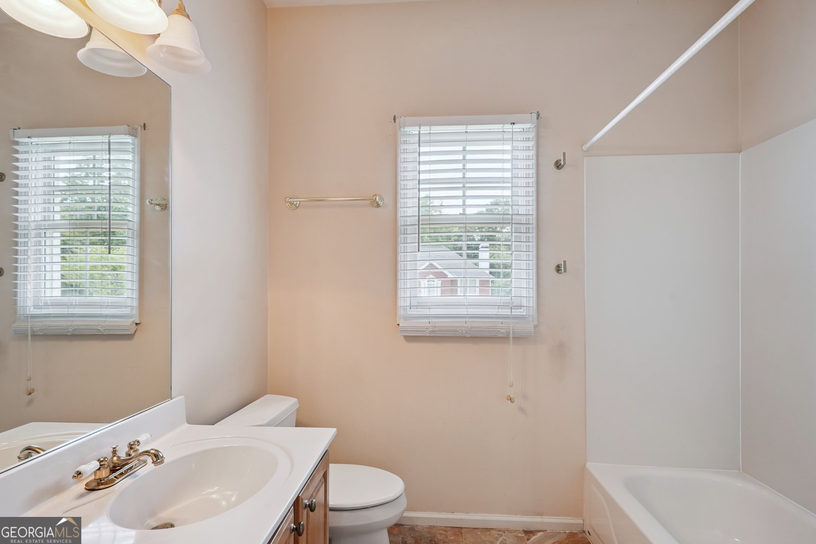 4955 Highland Lakes Drive South Fulton - 27