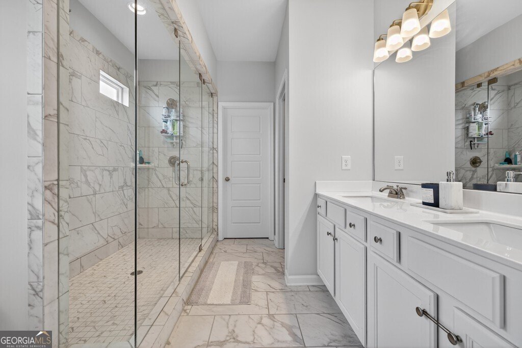 5252 Fox Den Road Oakwood - 35