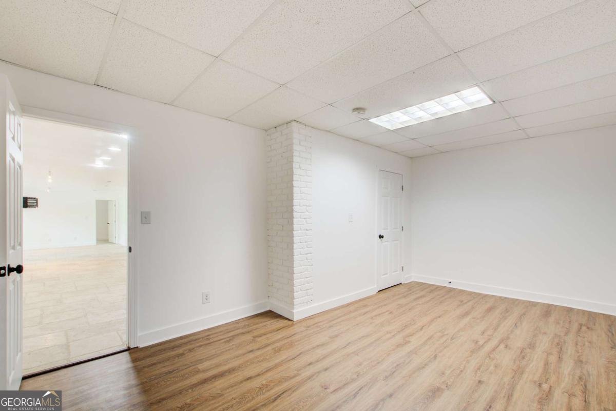 1676 Moores Mill Road Atlanta - 29