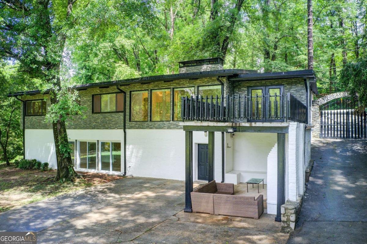 1676 Moores Mill Road Atlanta - 39