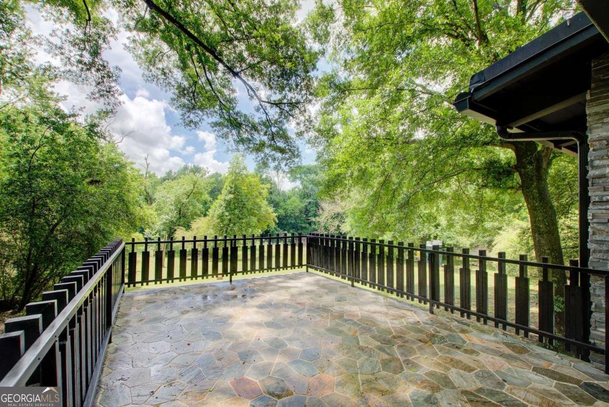 1676 Moores Mill Road Atlanta - 9