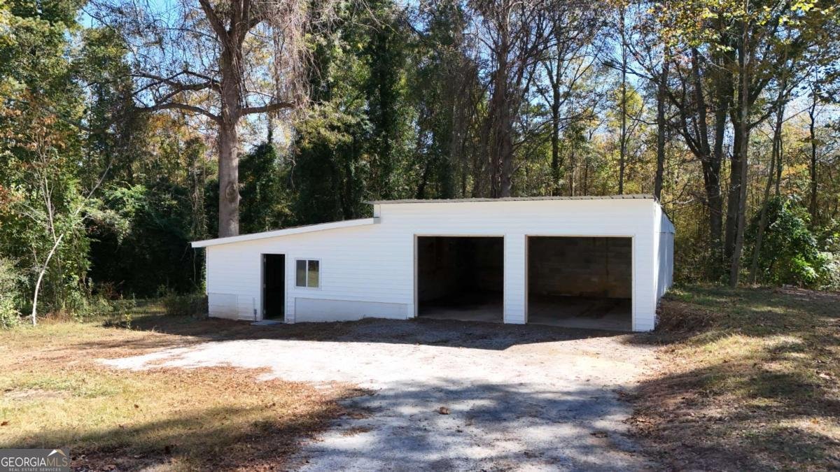 3279 Shady Grove Road Carrollton - 23