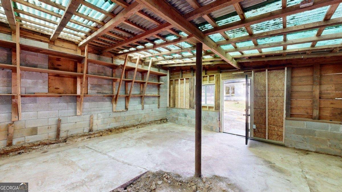 3279 Shady Grove Road Carrollton - 27