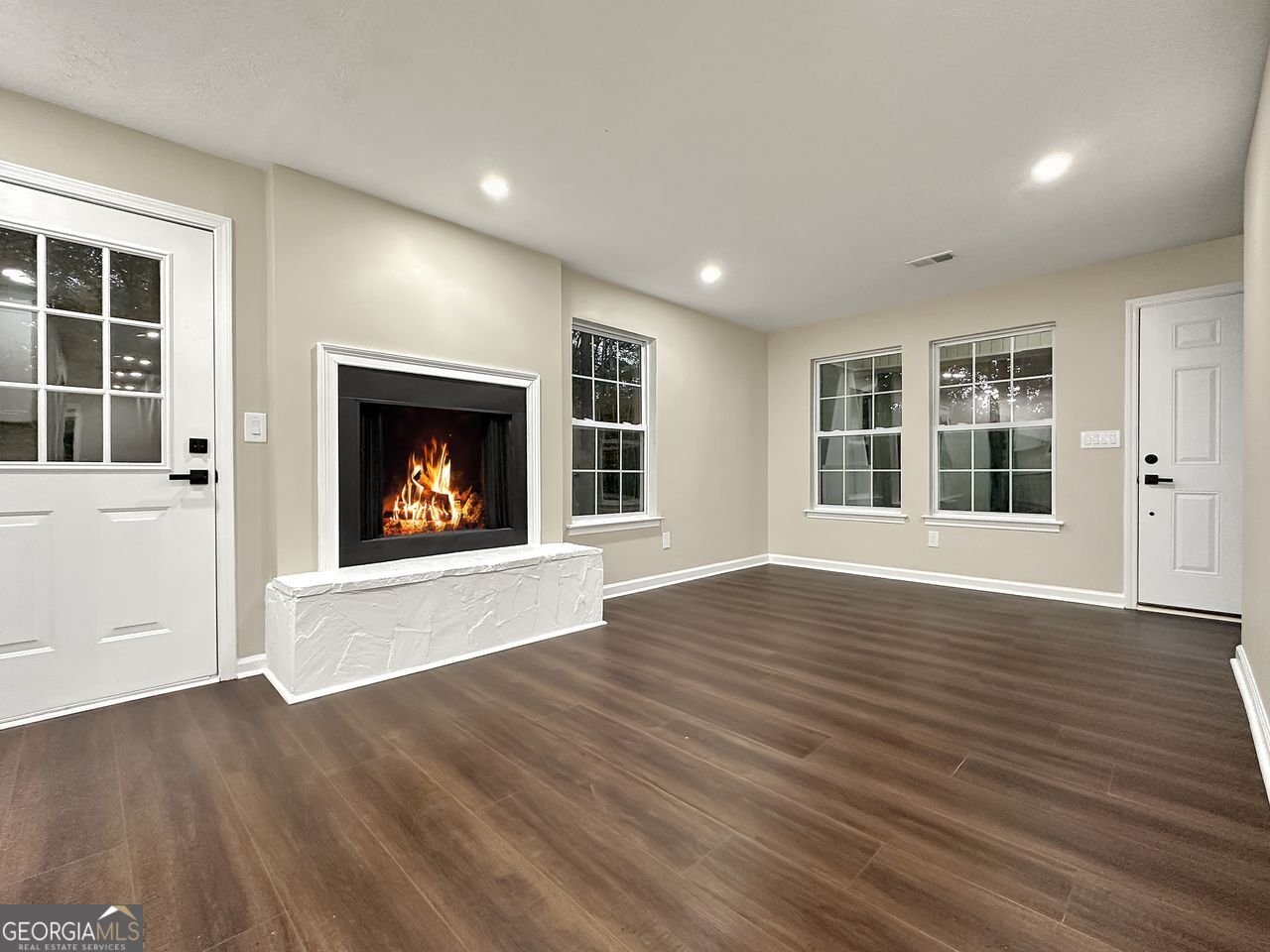 730 Carrie Cove Lane Clarkesville - 28