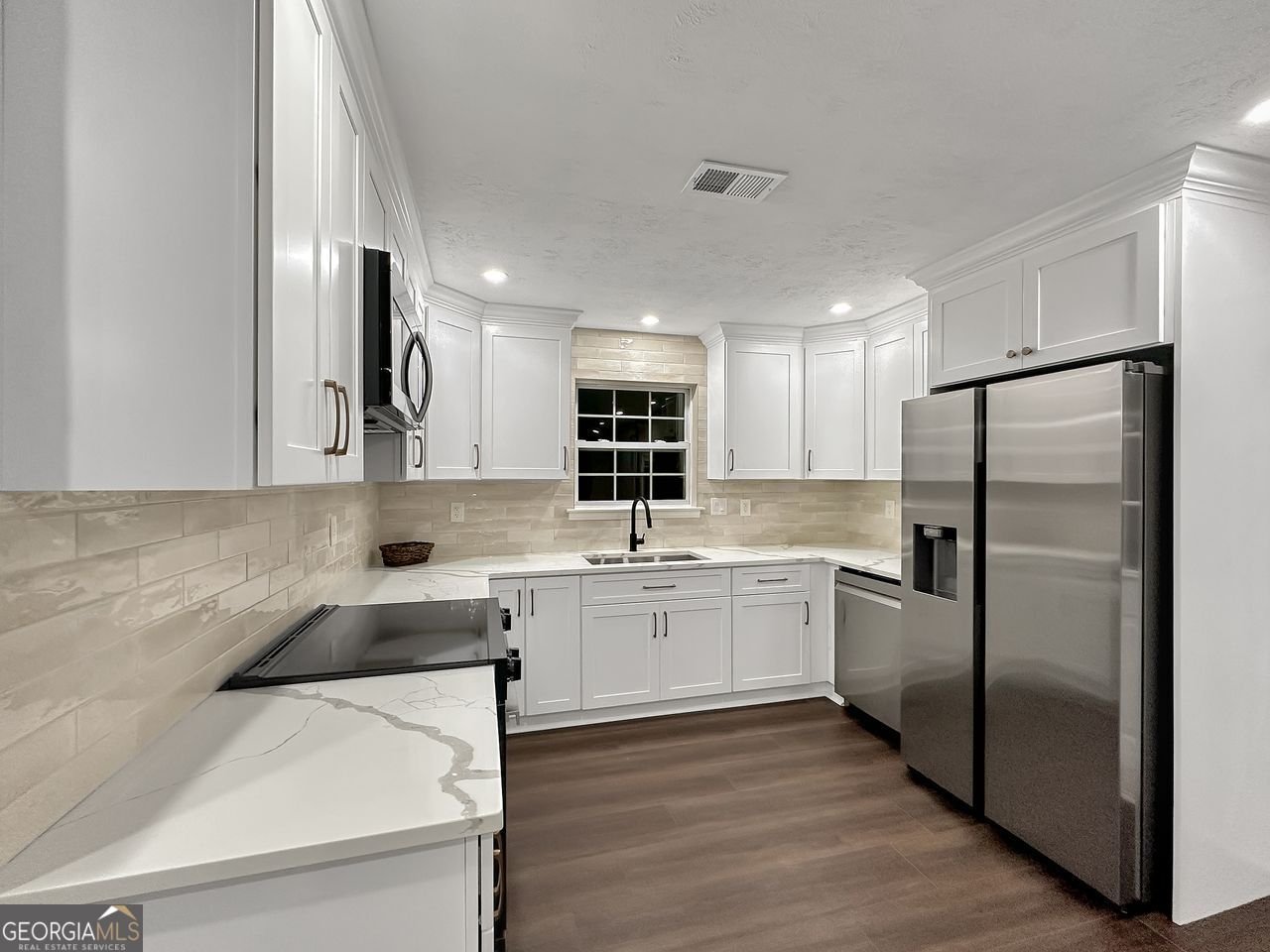 730 Carrie Cove Lane Clarkesville - 29