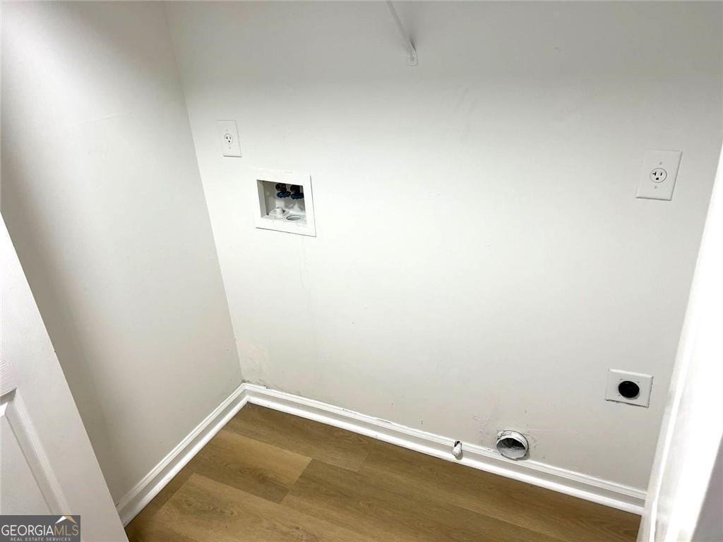 4150 Starr Creek Road Cumming - 32