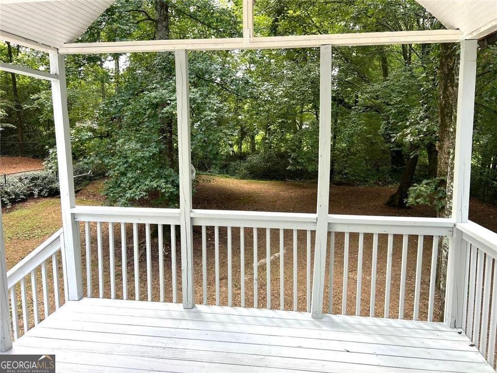 4150 Starr Creek Road Cumming - 37