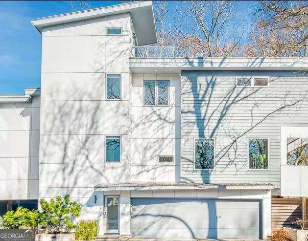 211 Marion Place Atlanta - 1