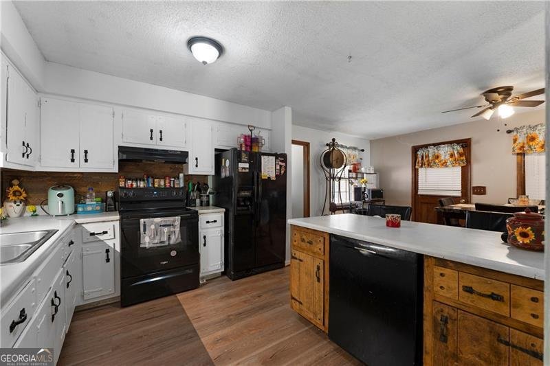 1 VAN TASSEL Drive Lindale - 14