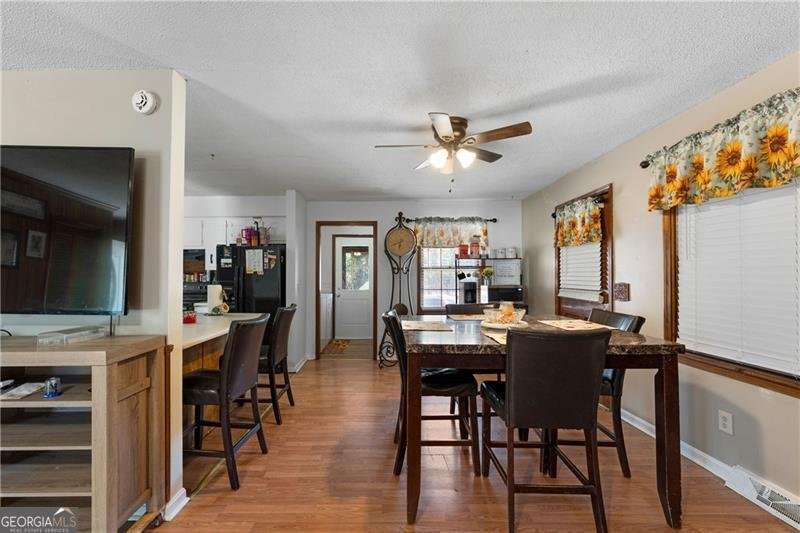 1 VAN TASSEL Drive Lindale - 17