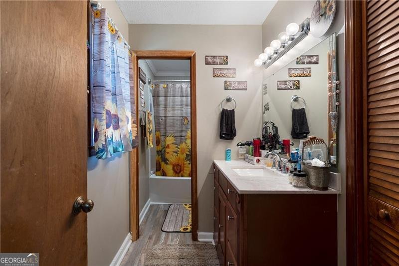 1 VAN TASSEL Drive Lindale - 20