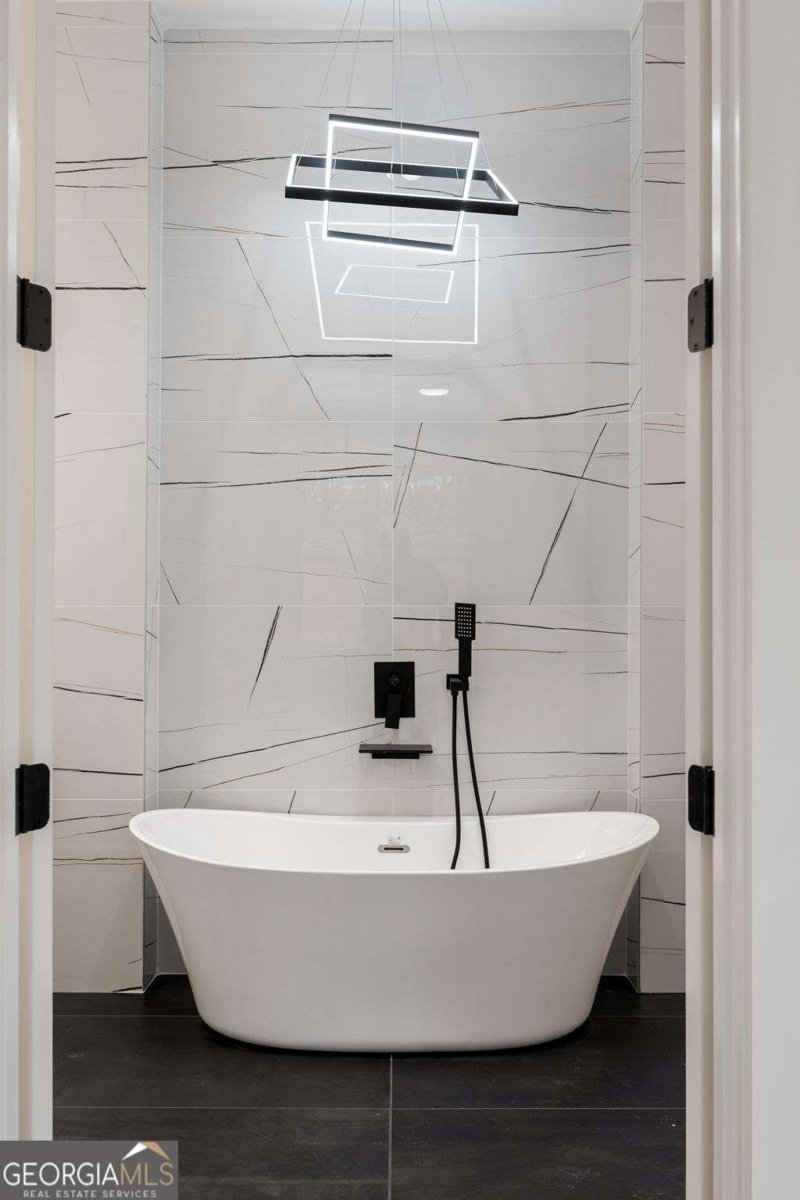 1261 Glen Eagle Drive Greensboro - 24