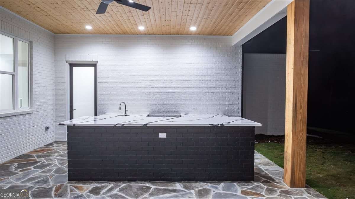 2660 Club Drive Greensboro - 73