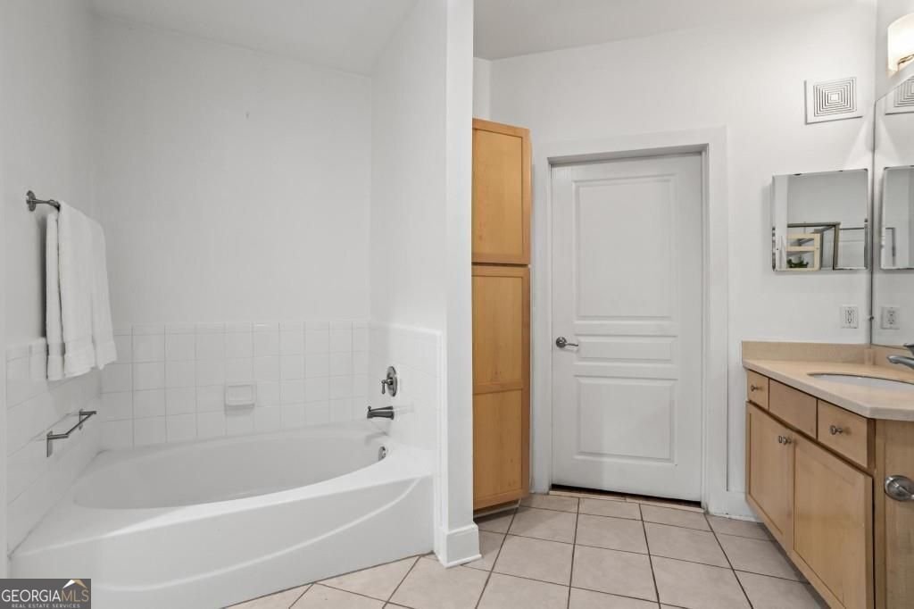 799 Hammond Drive Sandy Springs - 14