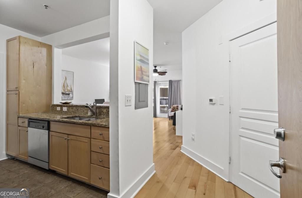 799 Hammond Drive Sandy Springs - 3