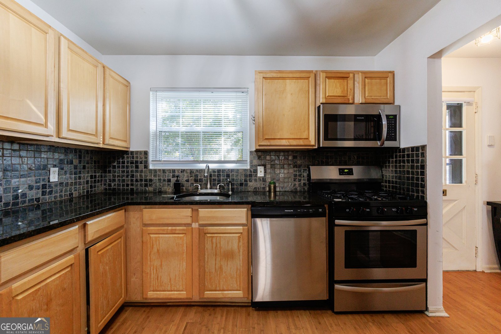 5678 Kingsport Drive Sandy Springs - 11