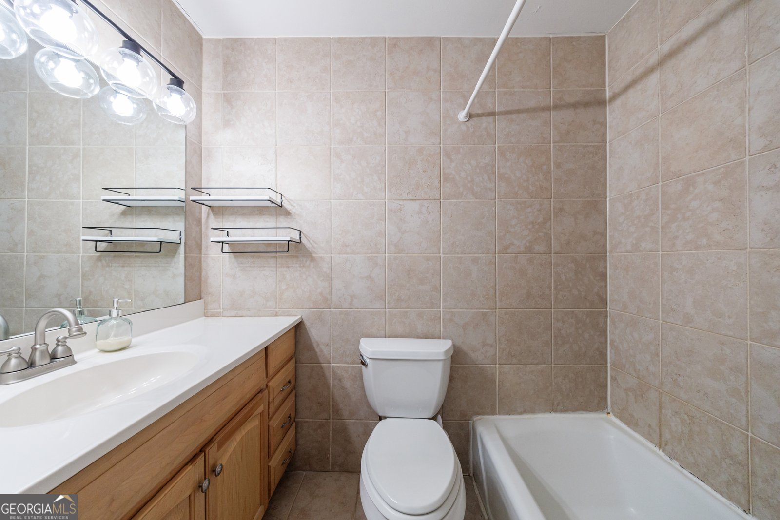 5678 Kingsport Drive Sandy Springs - 27