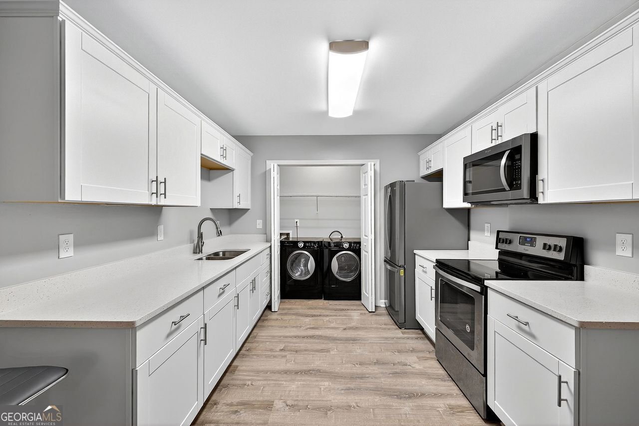 2517 KOLB MANOR Circle Marietta - 24