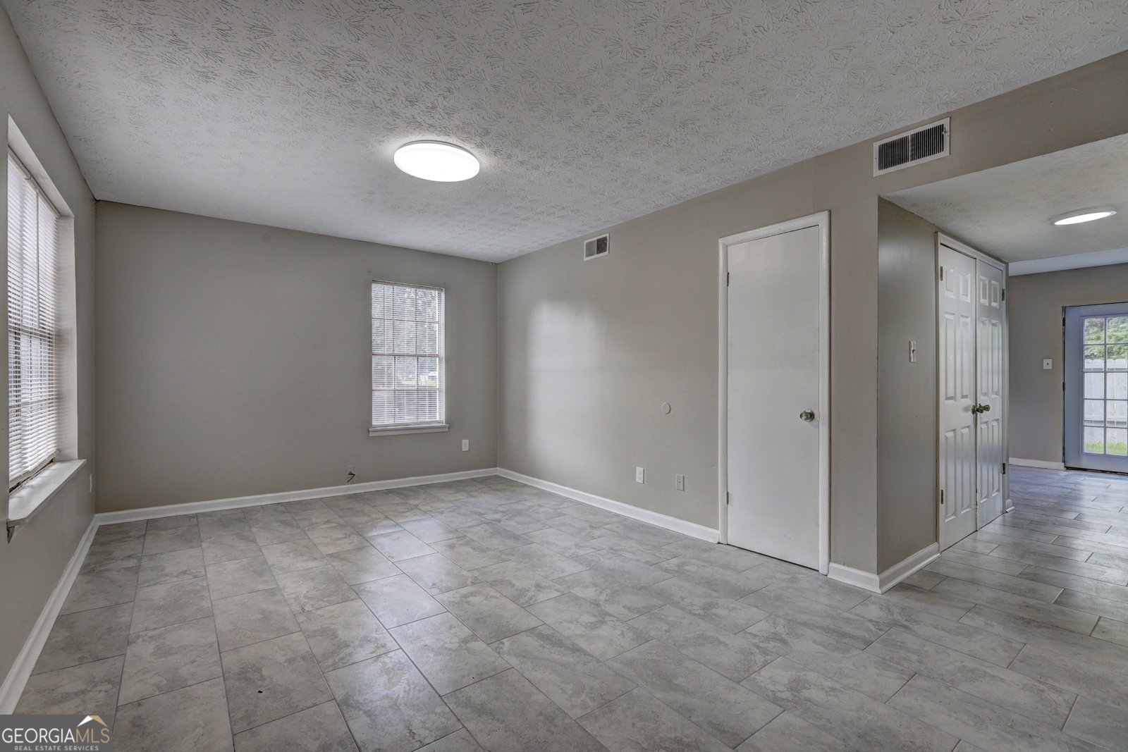 738 Dunaire Way Jonesboro - 3