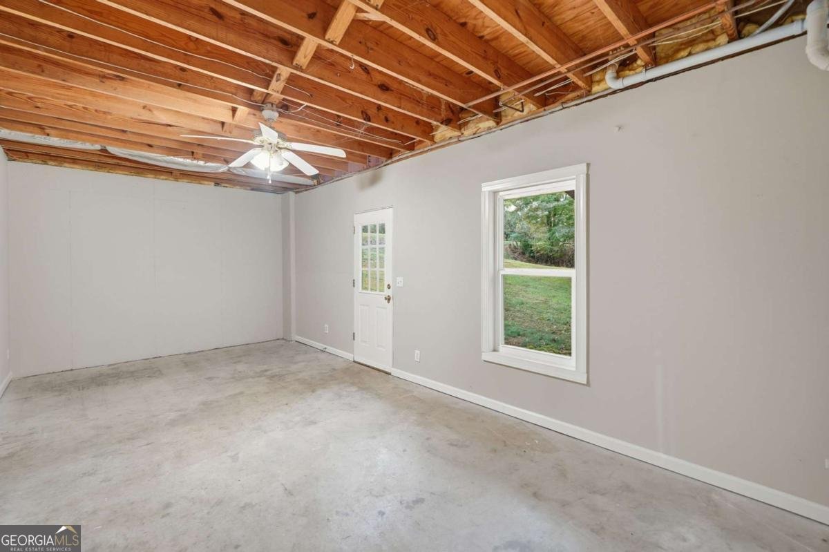 13 Tatum Road Talking Rock - 39