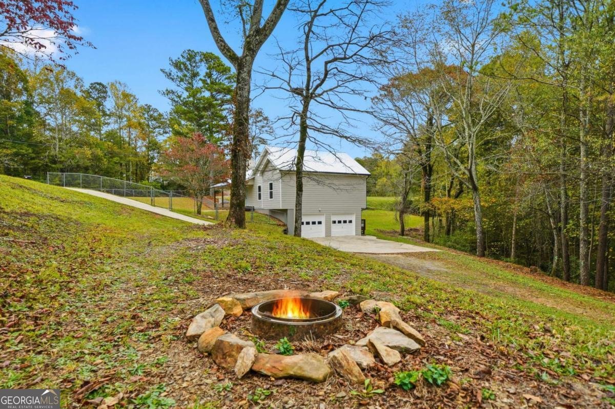 13 Tatum Road Talking Rock - 54