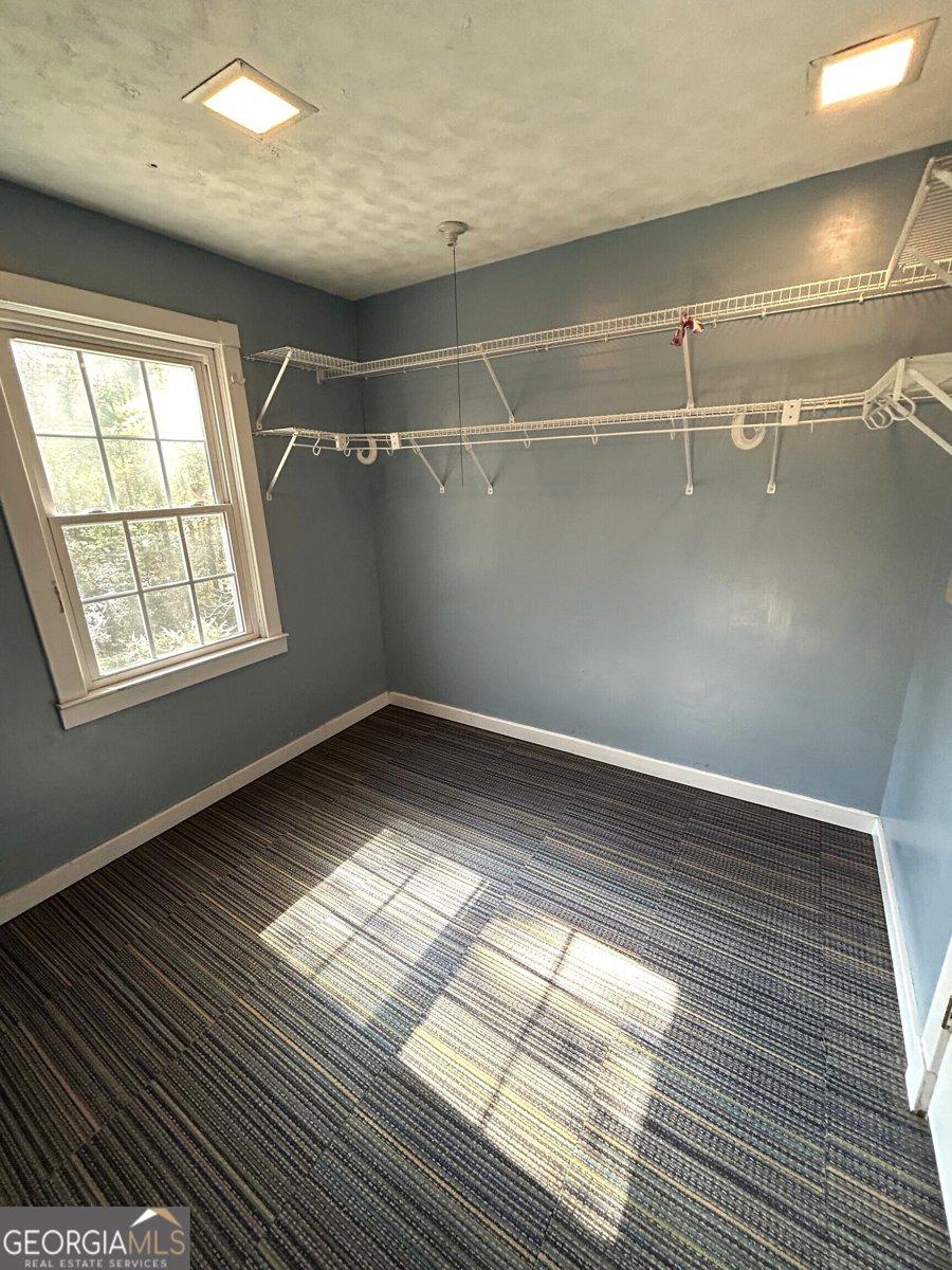 104 Spring Valley Drive LaGrange - 33