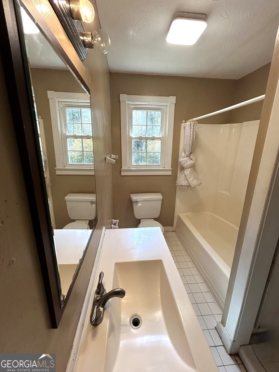 104 Spring Valley Drive LaGrange - 40