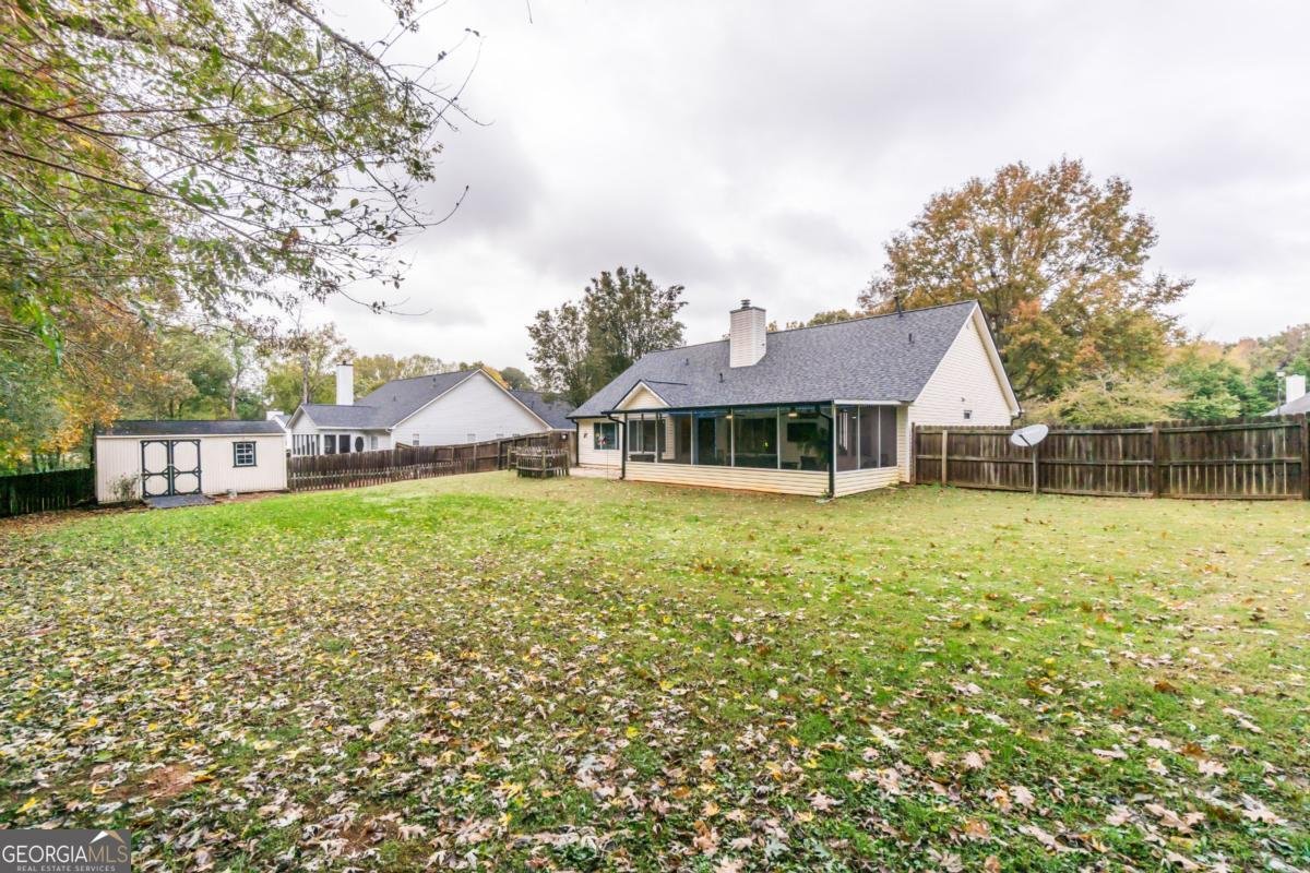 6325 Glen Drive Cumming - 34