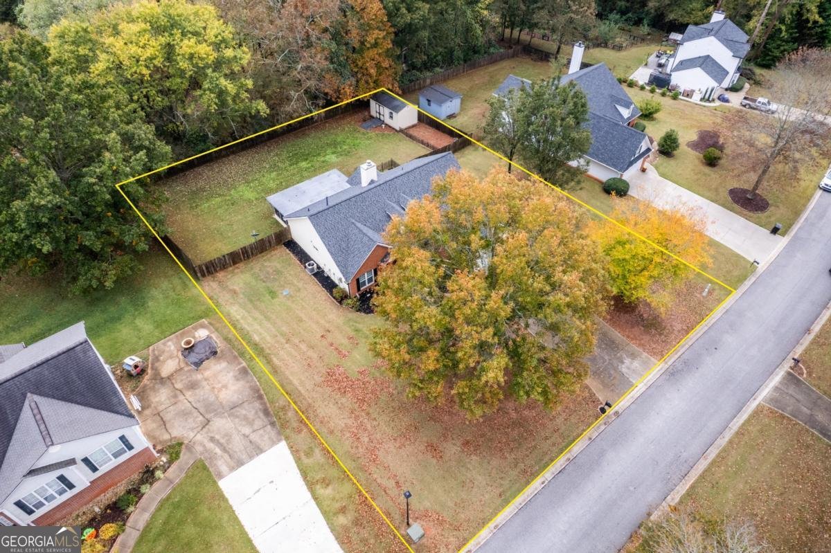 6325 Glen Drive Cumming - 38