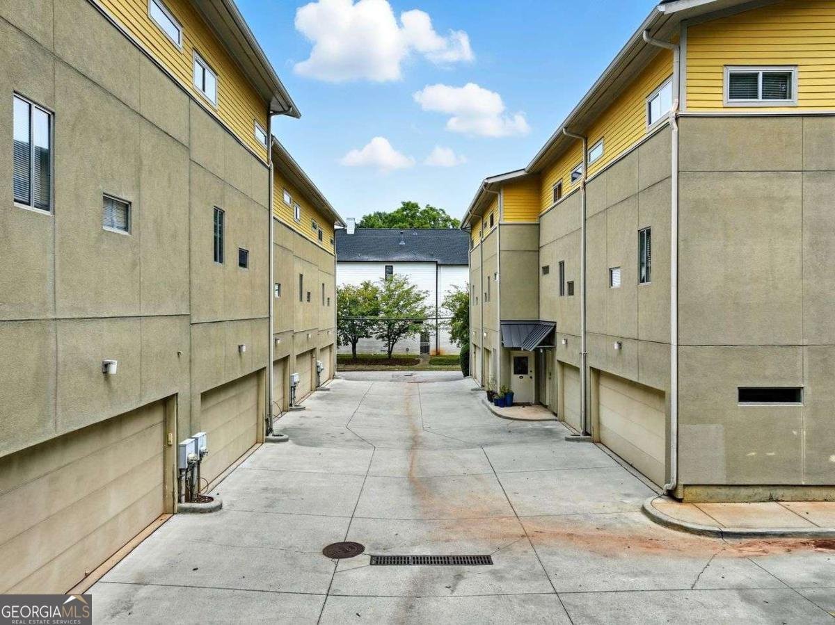 100 Moreland Avenue Atlanta - 23