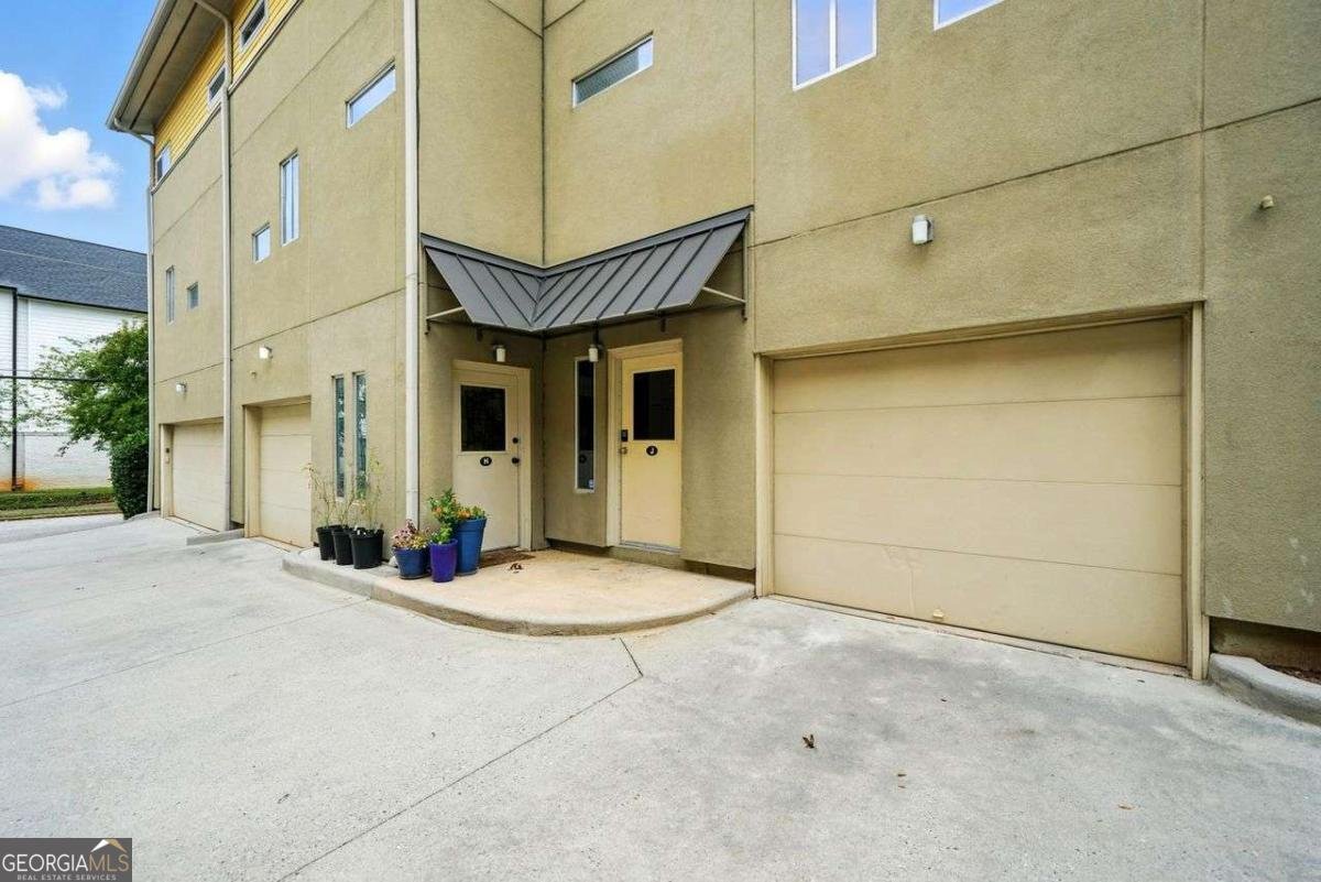 100 Moreland Avenue Atlanta - 27