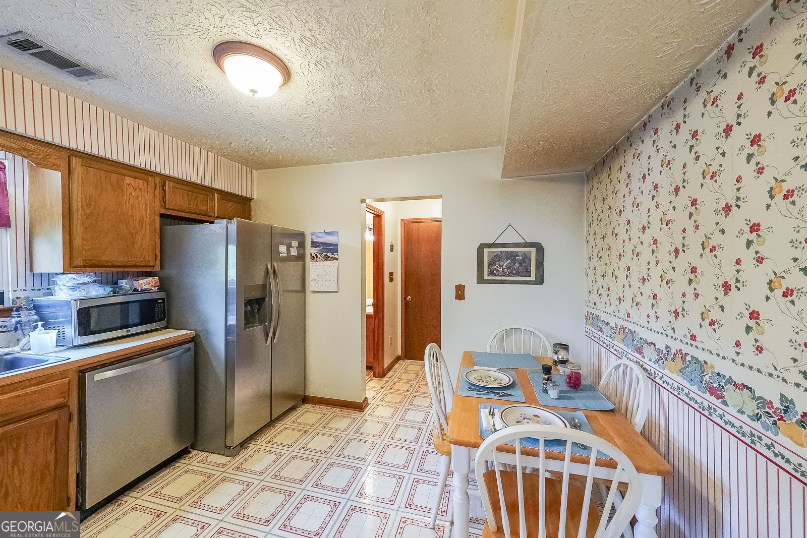 183 Timothy Lane Lilburn - 9