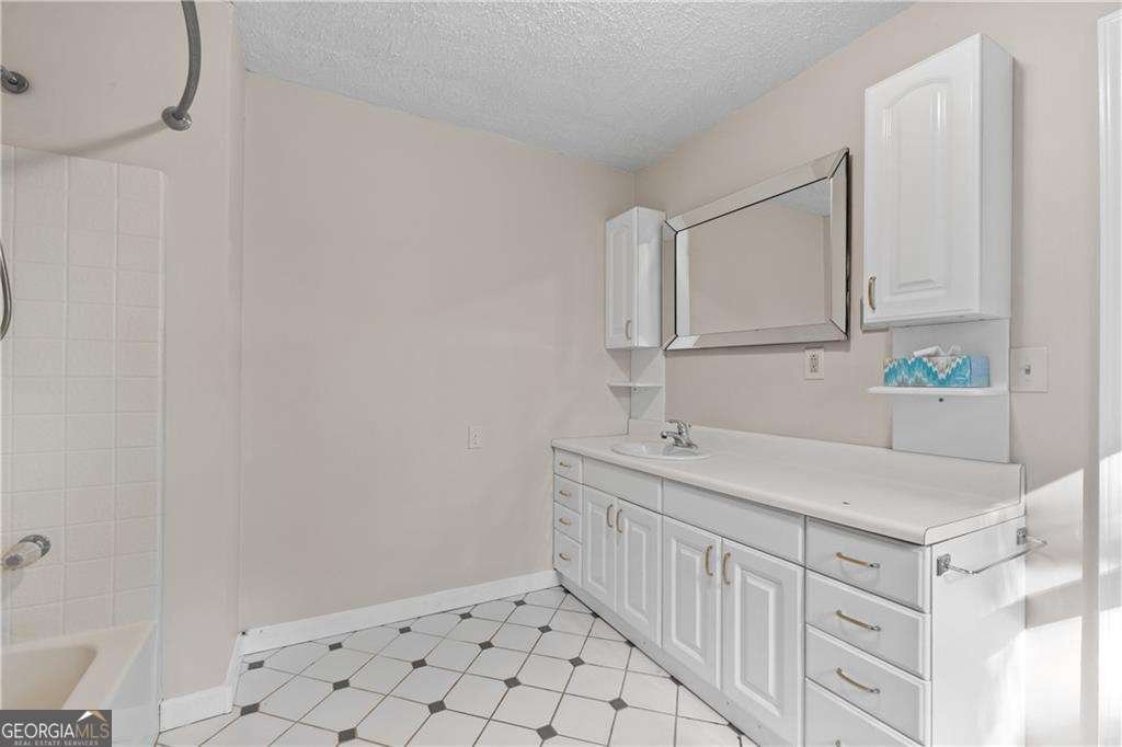 2271 Slate Mine Road Fairmount - 24