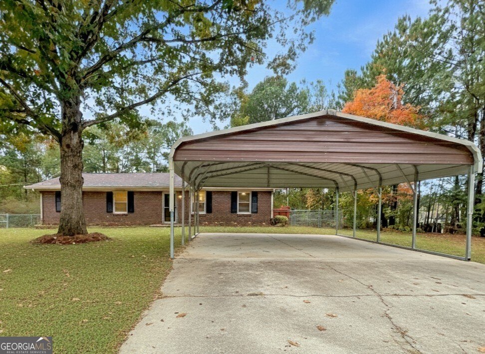 84 Hosiery Mill Road Dallas - 1