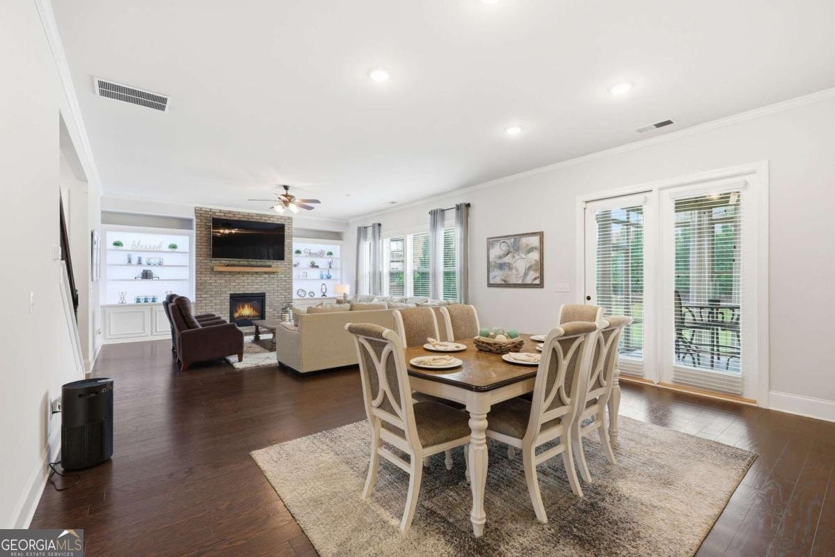 4637 Landing Water Path Buford - 17