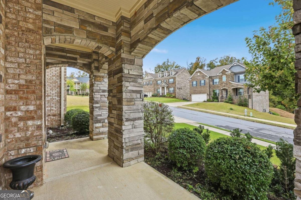 4637 Landing Water Path Buford - 4