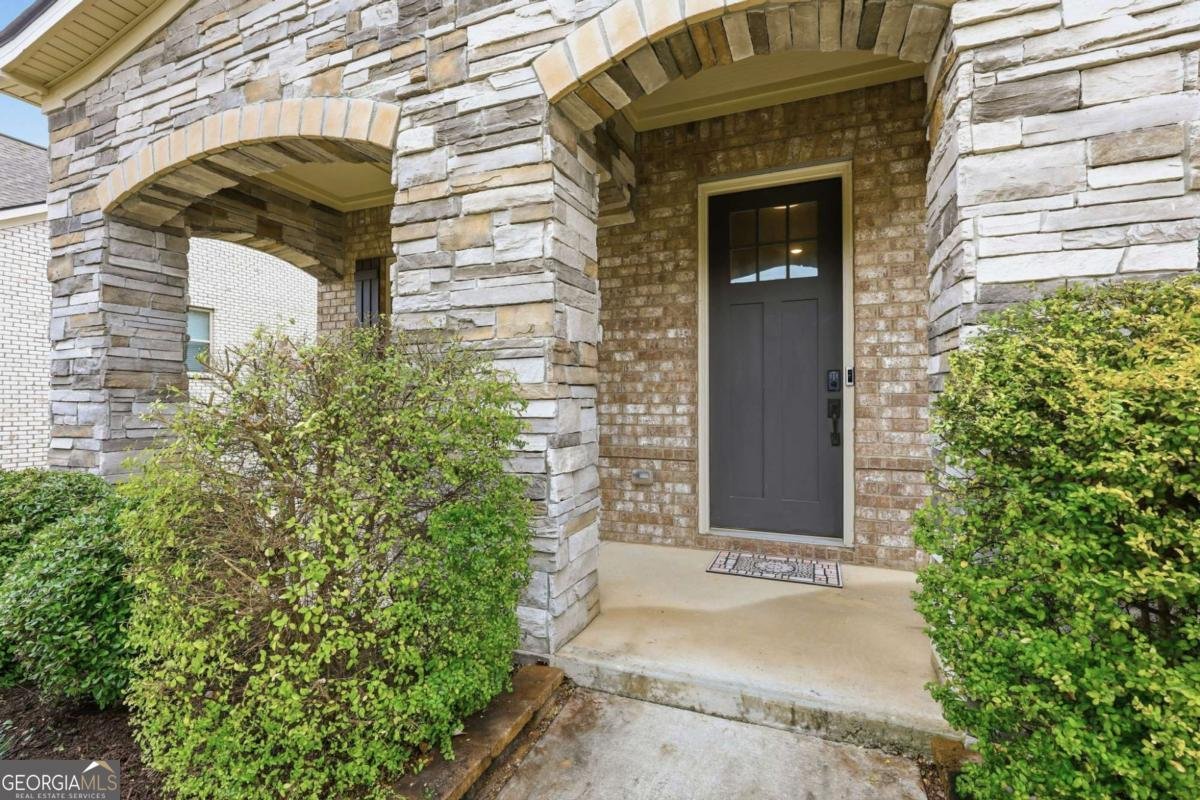 4637 Landing Water Path Buford - 5