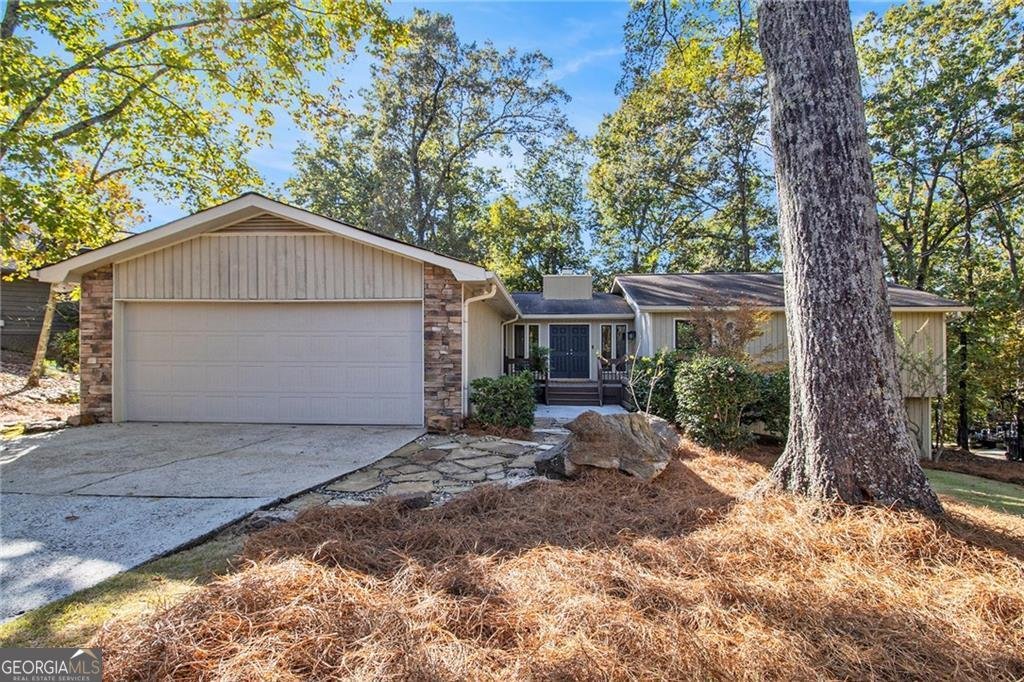 2060 Six Branches Drive Roswell - 39