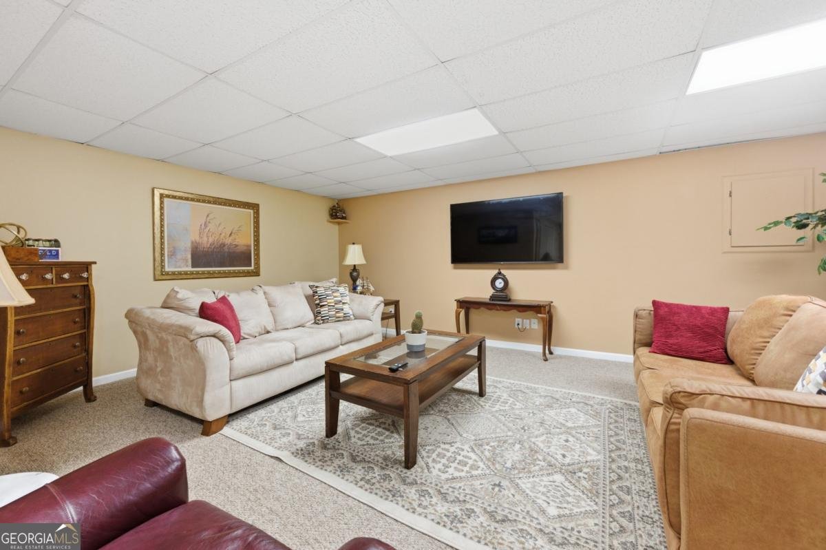 5640 Shamrock Lane Douglasville - 34