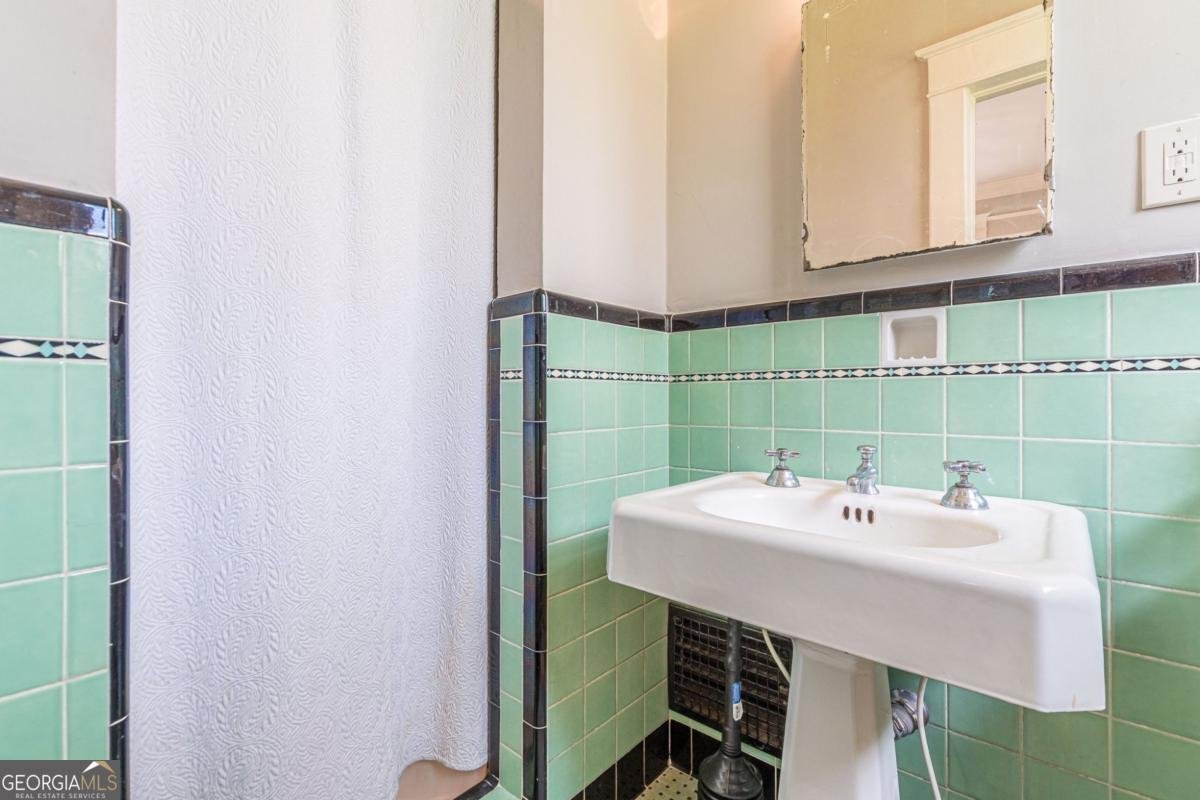 1878 Cambridge Avenue Atlanta - 38