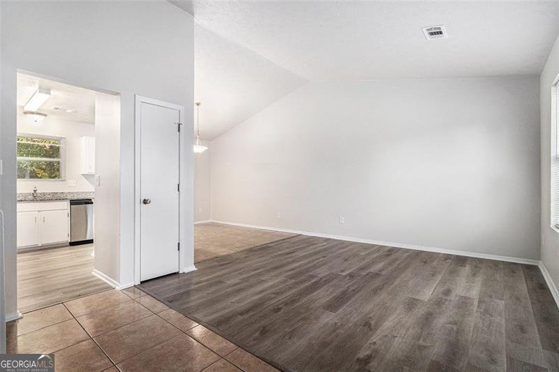 5090 PLANTATION VIEW Trail Stone Mountain - 8